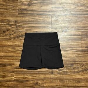 Lululemon Wunder Train High-Rise Short 4”